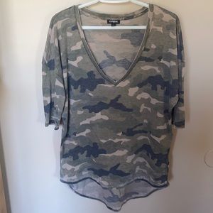 Express mid length sleeve camo shirt